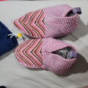 Bombas Women's Gripper Slipper